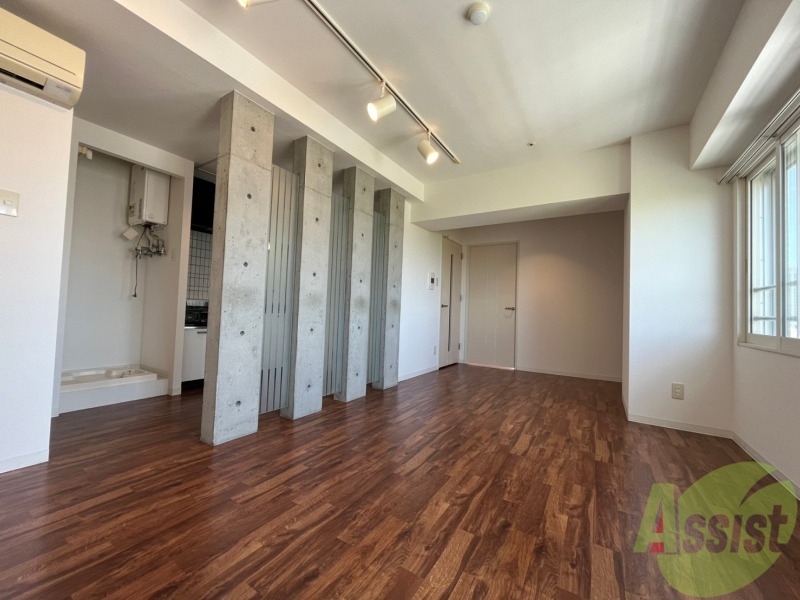 居室・リビング　広くてキレイなお部屋が広がっていて、充実した生活が送れそう。