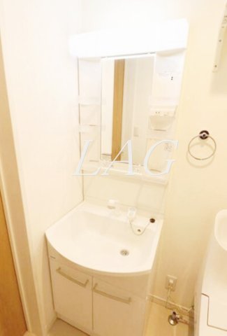 洗面設備　独立洗面台です。