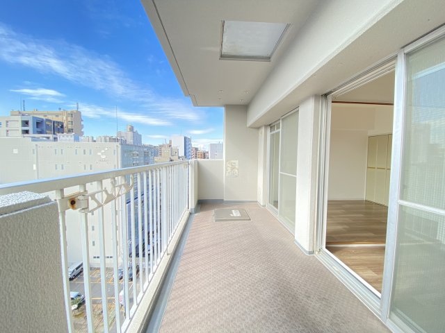 バルコニー　イメージ写真