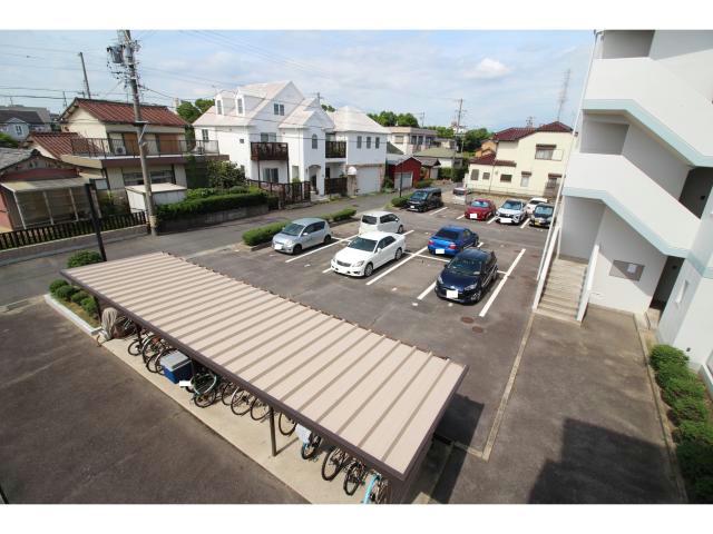 駐車場　駐車場