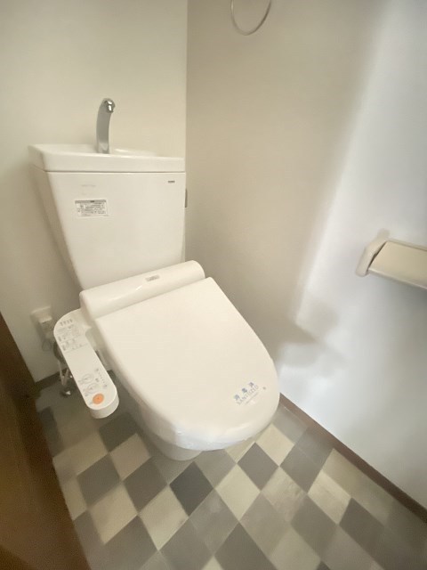 トイレ　清潔感のあるトイレです