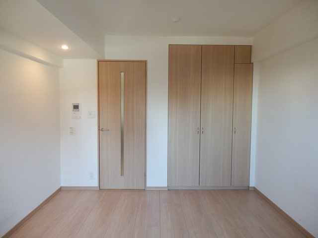 居室・リビング　室内