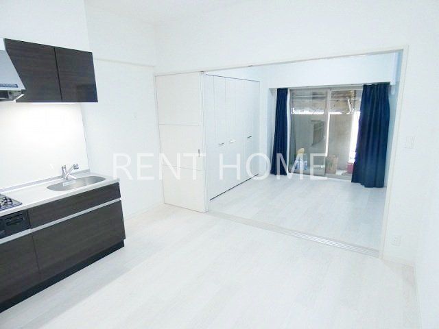 居室・リビング　リビング～洋室