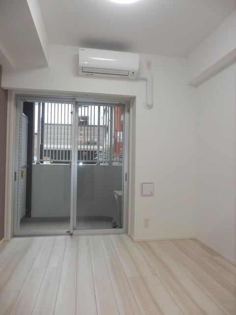 居室・リビング　?