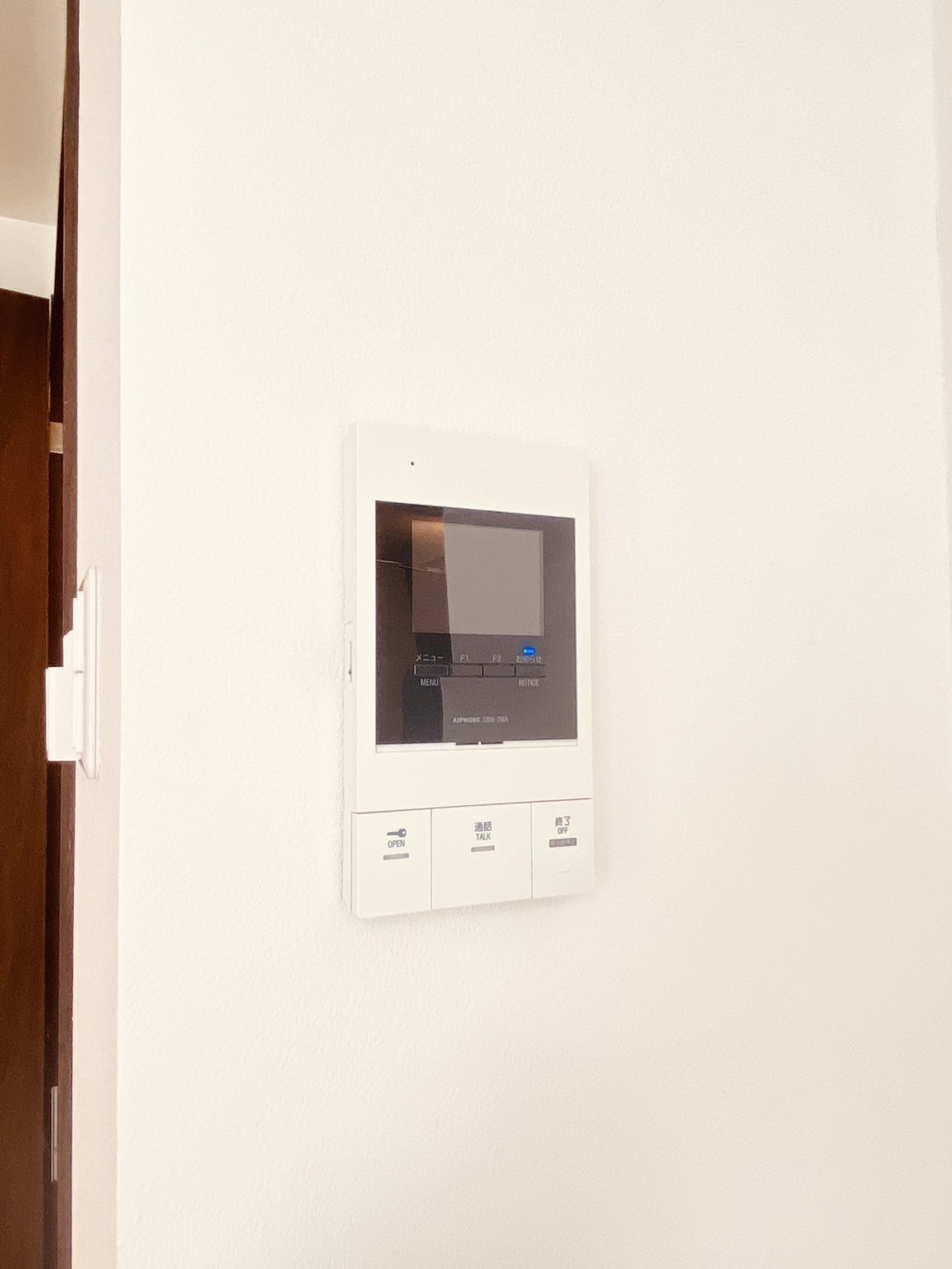 セキュリティ　防犯面に配慮したＴＶモニターホン付きです！