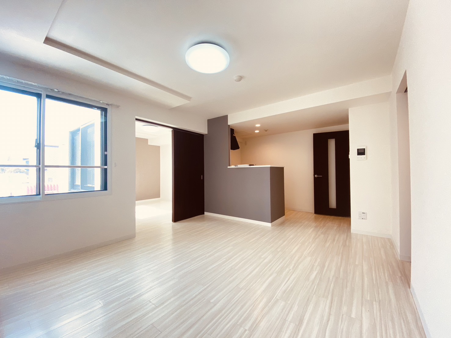 居室・リビング　☆11.2帖の広々としたリビングです！