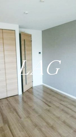 居室・リビング　洋室のお部屋（同仕様）です。