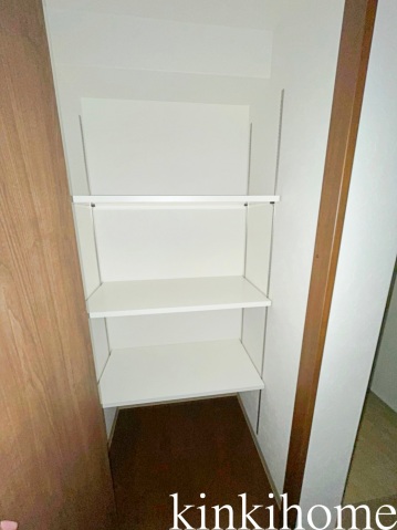収納　写真は別のお部屋です。