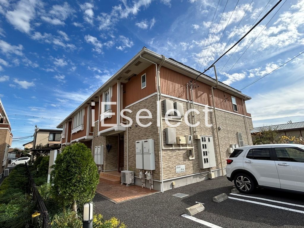 建物外観　住宅街に立地しています