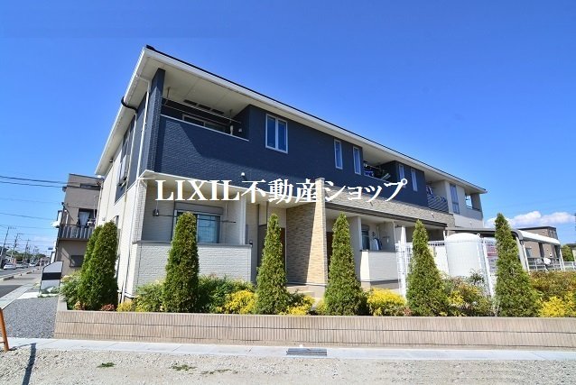 建物外観　吉川市のお住まい探しなら、当社にお任せください。