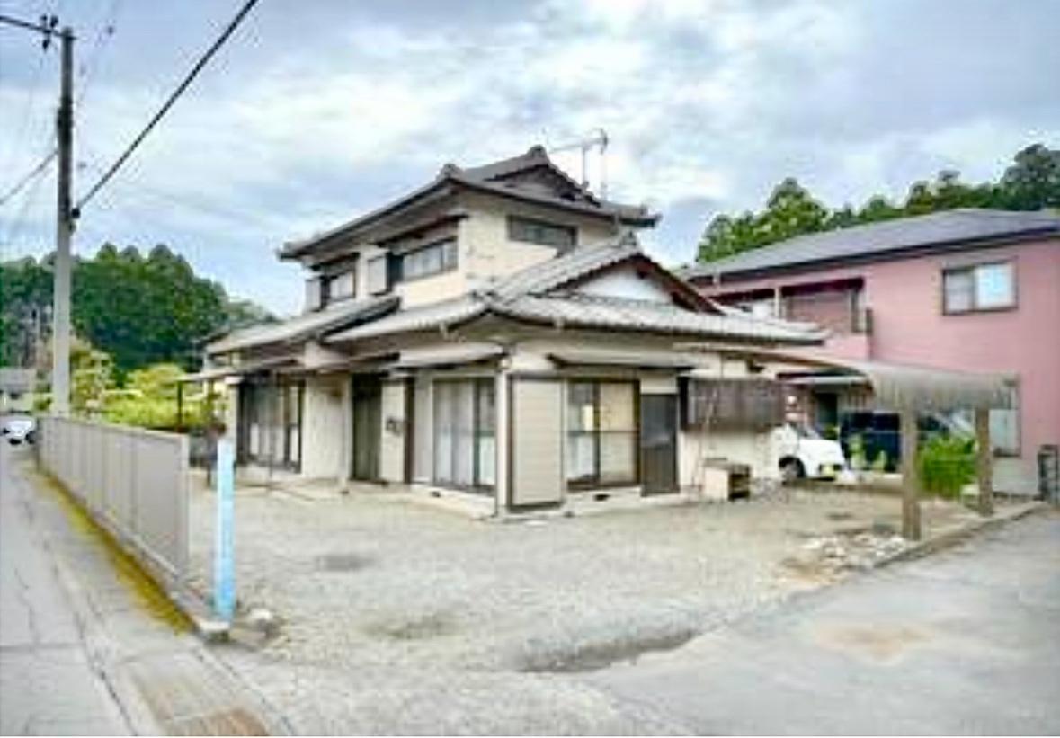 建物外観　富士宮市長の戸建賃貸・駐 車場3台
