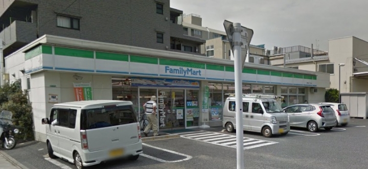 コンビニ　ファミリーマート 高野台二丁目店（コンビニ）まで209m