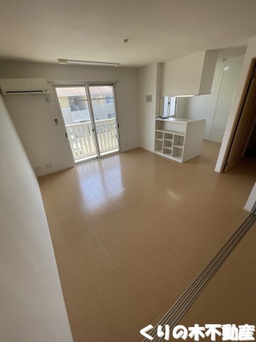 居室・リビング　反転タイプのお部屋です（現況を優先します）