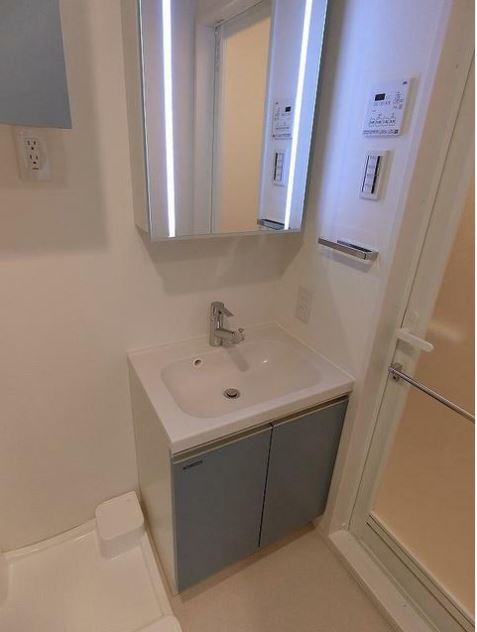 洗面設備　他のお部屋の参考写真となります。