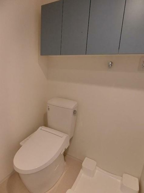 トイレ　他のお部屋の参考写真となります。