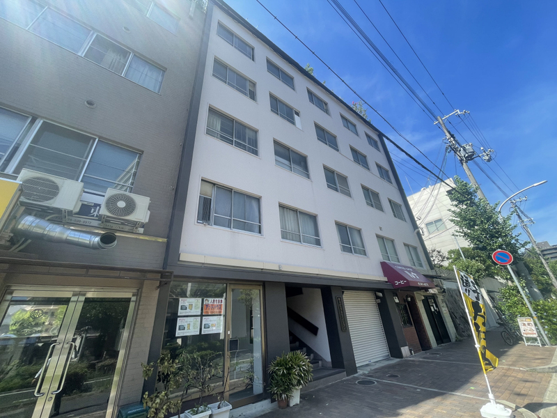 建物外観　キャピタルマンション