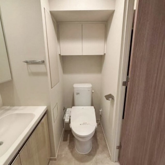 トイレ　同間取り参考写真