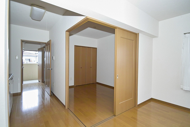 収納　同タイプ、別部屋です