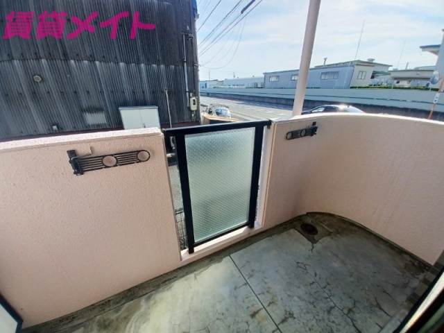 バルコニー　別部屋同型タイプ