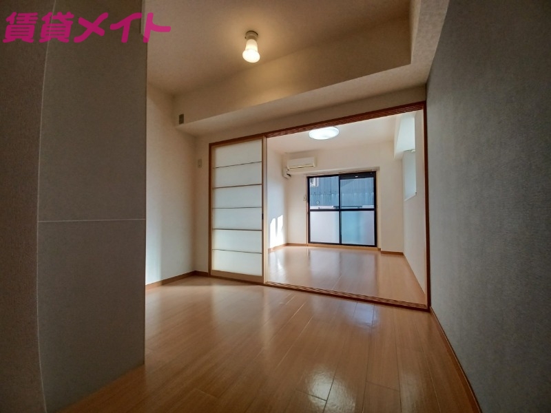 居室・リビング　別部屋同型タイプ