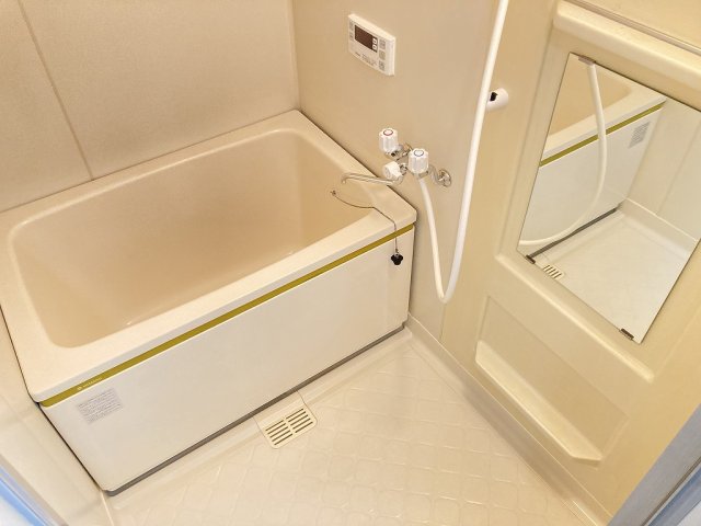 バス・シャワールーム　別のお部屋の写真です