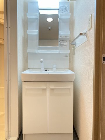 洗面設備　別のお部屋の写真です