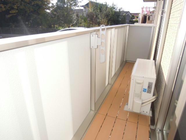 バルコニー　他号室の写真になります。