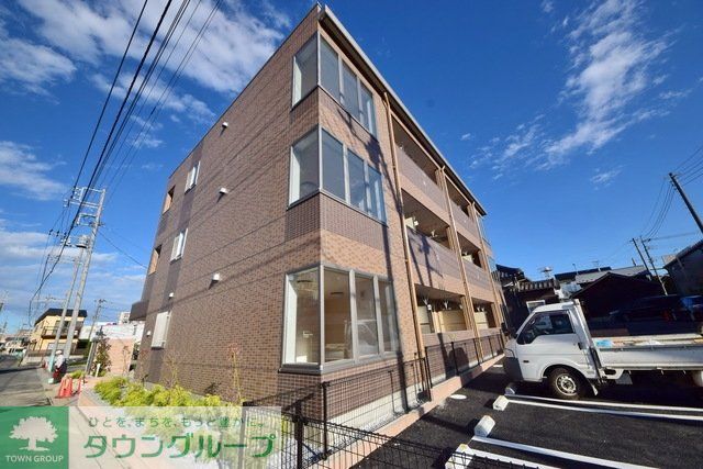 建物外観　駅徒歩7分
