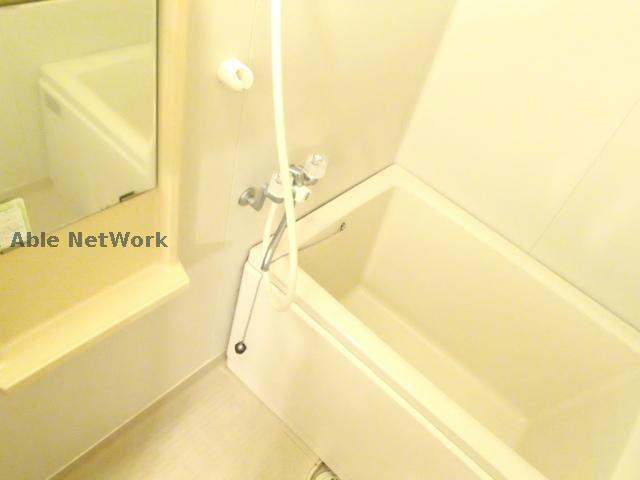 バス・シャワールーム　※同物件別部屋の写真です。