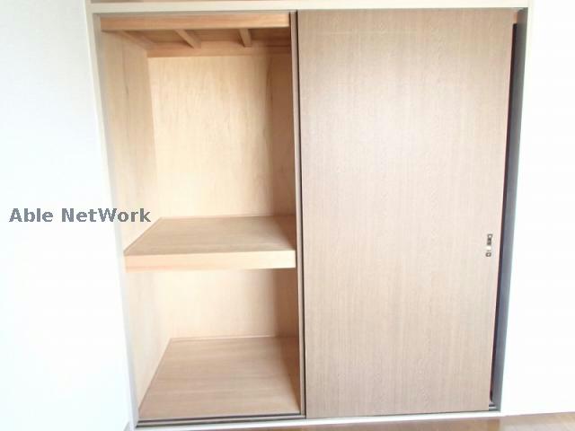 収納　※同物件別部屋の写真です。