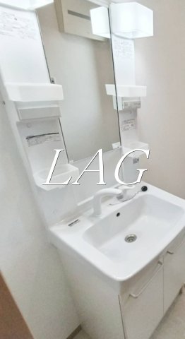 洗面設備　洗面台です。