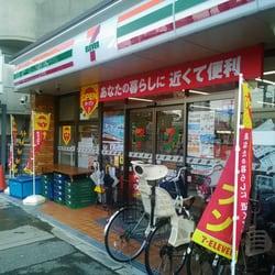 コンビニ　セブン-イレブン大阪東淀川駅前店（コンビニ）まで88m