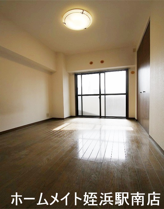 セキュリティ　★各お部屋にバルコニー付き♪★