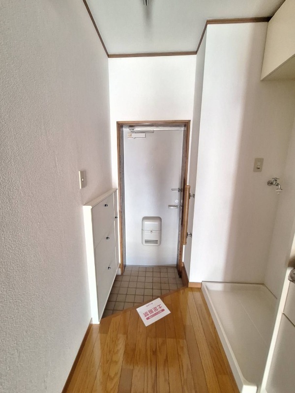 玄関　※他部屋参考写真
