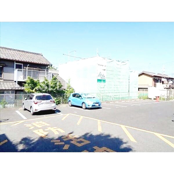 駐車場　駐車スペースもあります