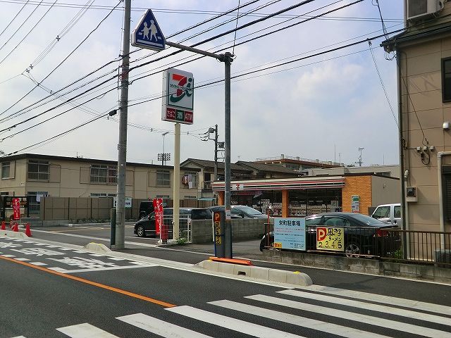 コンビニ　セブンイレブン朝霞栄町5丁目店（コンビニ）まで677m
