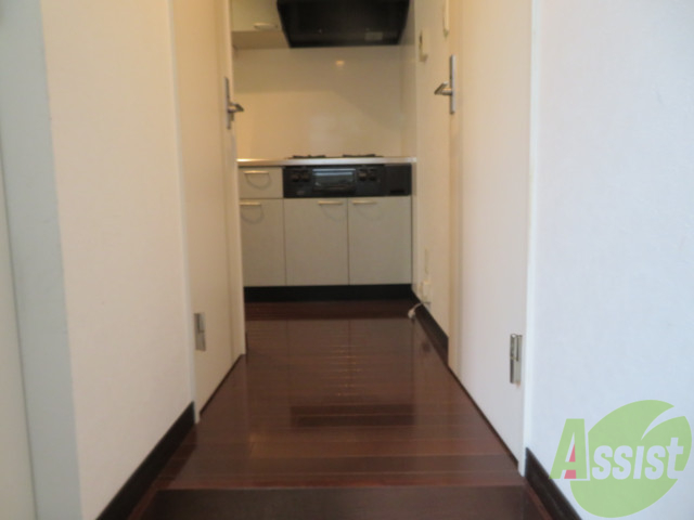 玄関　玄関を入ると、綺麗なお部屋が広がっています。