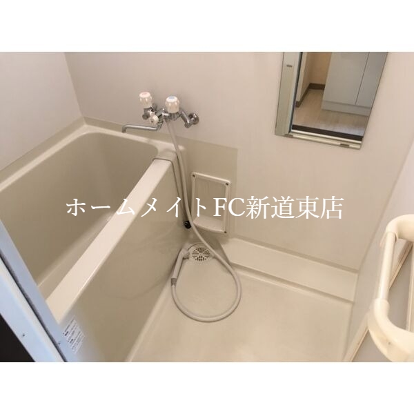 バス・シャワールーム　バス