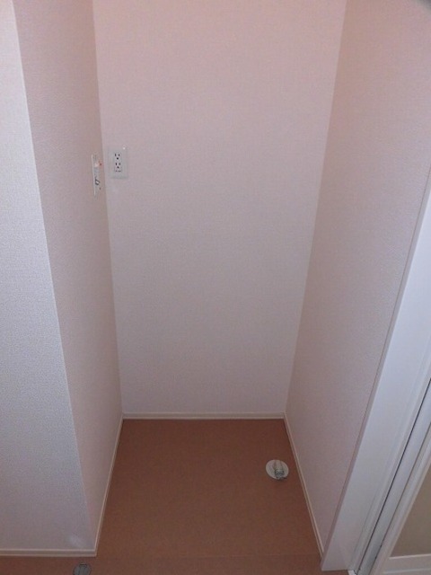 その他部屋・スペース　洗濯機置き場　１０３