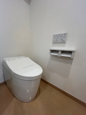 トイレ　シンプルで使いやすいトイレです