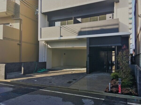 エントランス　名古屋で一番初期費用の安い賃貸専門の不動産会社です(^^)