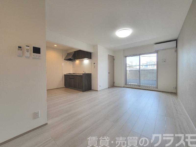 居室・リビング　明るいお部屋です♪