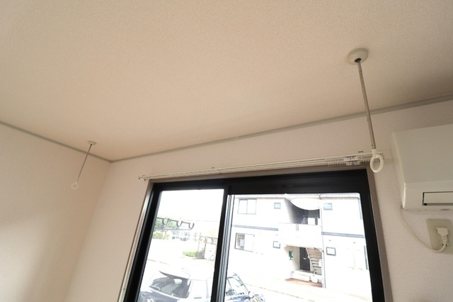 その他設備　室内物干し