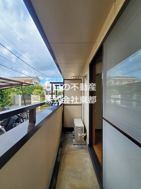 バルコニー　※写真は反転タイプの室内。仕様・設備は現況優先です※