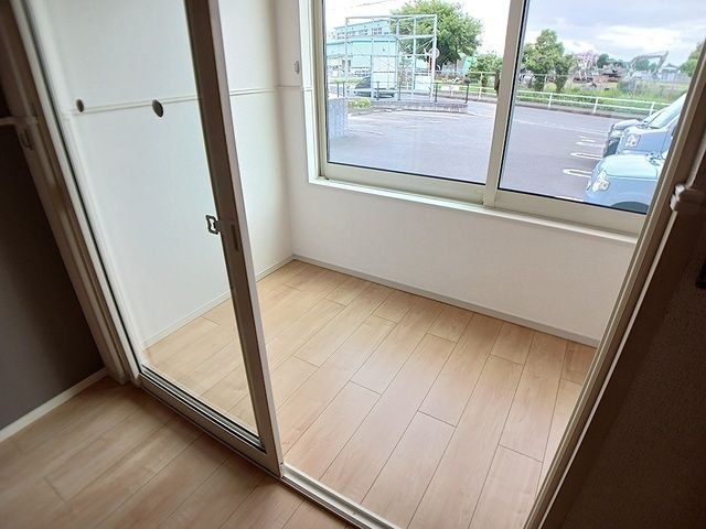 バルコニー　※サンルーム付き