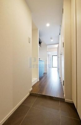 玄関　別部屋参考写真
