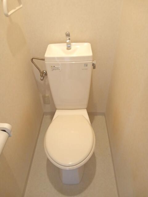 トイレ　シンプルで使いやすいトイレです