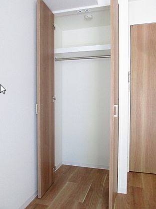 収納　ネット無料。お洋服がたくさん入りますね。
