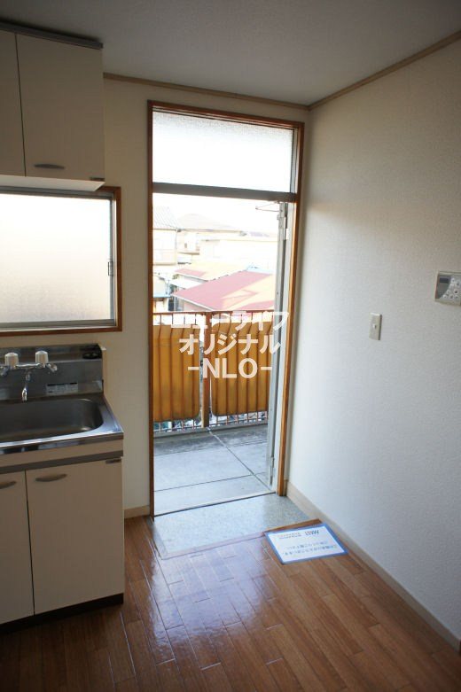 玄関　※同建物内、別室参照。現況を優先致します。