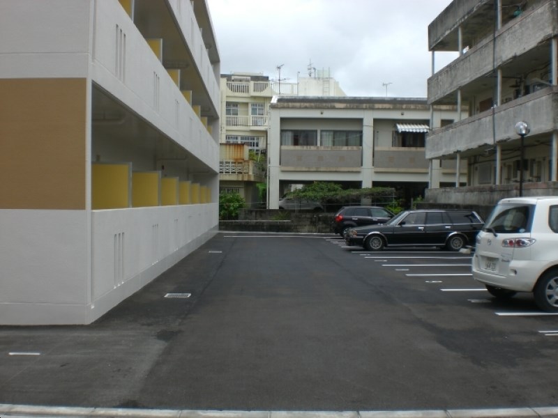 駐車場　現状優先